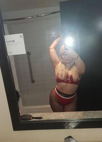 Amy, 22 Caucasian/White female escort, Belleville